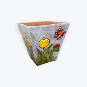 Pyramid isabel cruz Talavera planter
